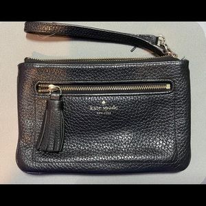 USED Kate Spade Chester Pebbled Wristlet